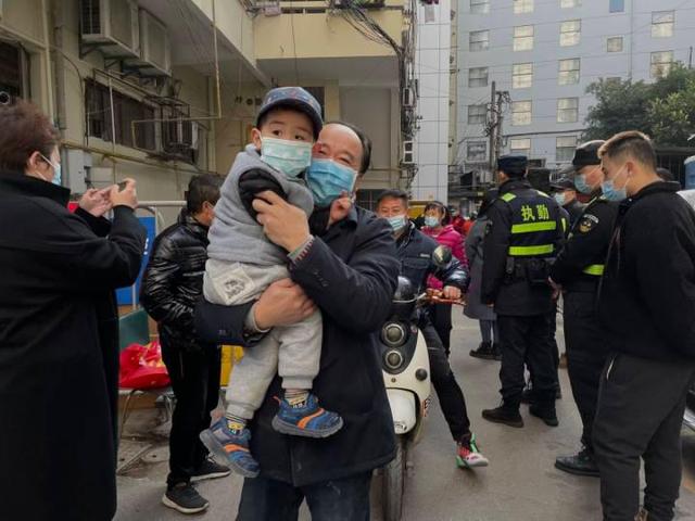 祥符新闻抢劫手机法制宣传片家中劫14
