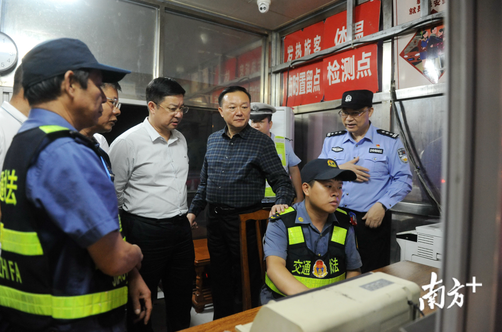 连州新闻偷手机连州市扩容提质拆迁工作小组-第2张图片-太平洋在线下载